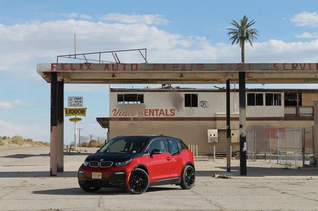 Environmentalists encourage electric vehicles because they use no gasoline. Performance enthusiasts love them because their electric motors help fill in the gaps for faster driving. The BMW i3s, is trying to do both.