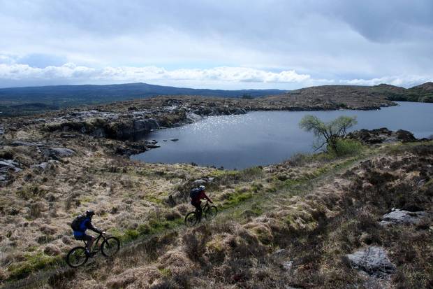 The moors above Lough Gill give cyclists long stretches of open horizon.