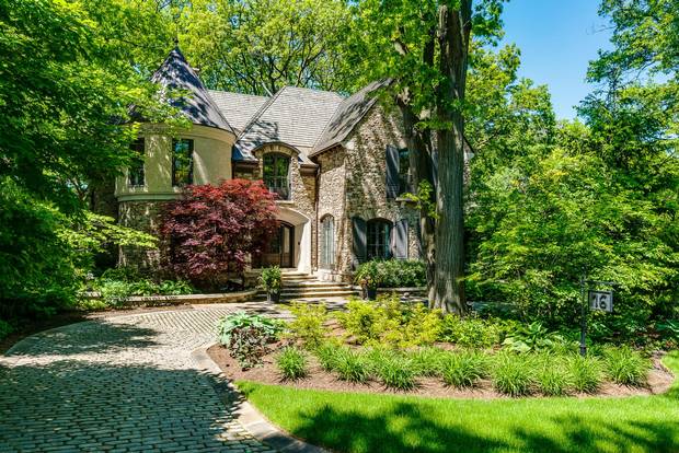 16 Edenbridge Dr., Toronto, Ont.