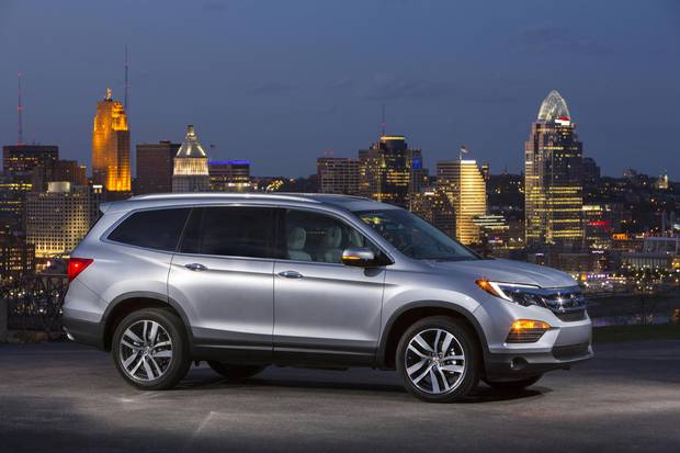 2017 Honda Pilot Elite.