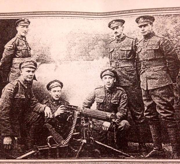 Arthur Leopold Watt, at far right.