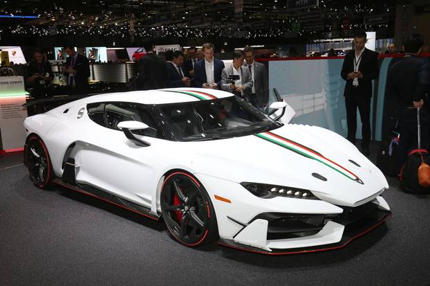 Only five Zerounos will be built, each with a carbon-fibre body, a V-10 engine and a seven-figure price. 