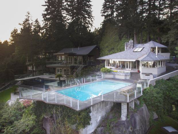 Southworth House, designed by Modernist architect Ron Thom, before its demolition this week.