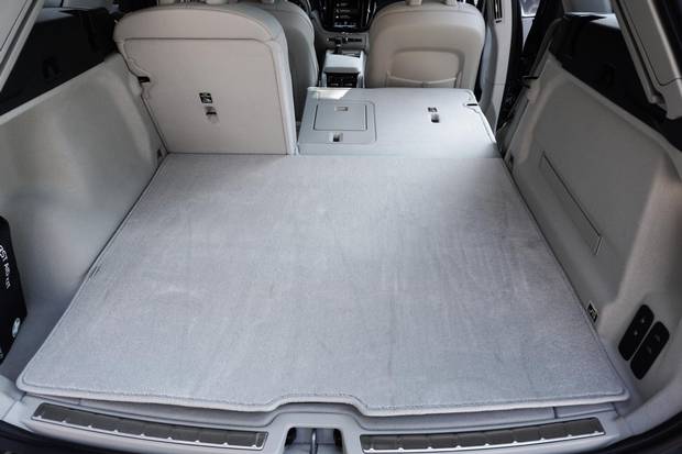 The well-forward front axle gives the XC60 the cab-rearward proportions of a rear-wheel-drive vehicle.