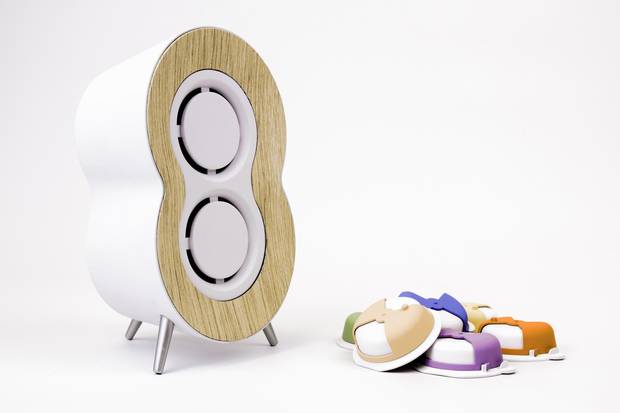 the AromaCare essential oil diffuser