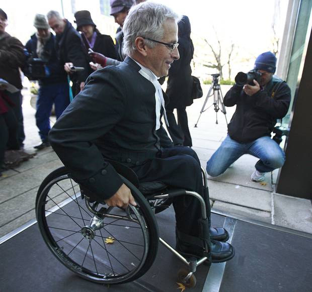 Nov. 14, 2011: Constitutional lawyer Joe Arvay arrives at B.C.’s Supreme Court in Vancouver to represent Gloria Taylor, 63, a Kelowna woman who suffered from ALS. A few years later, Mr. Arvay would be involved in another pivotal case on medically assisted dying, the Carter challenge.