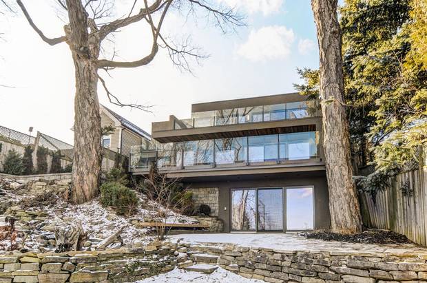 The design of the renovated home is based on incorporating the Scarborough Bluffs that surround the property.