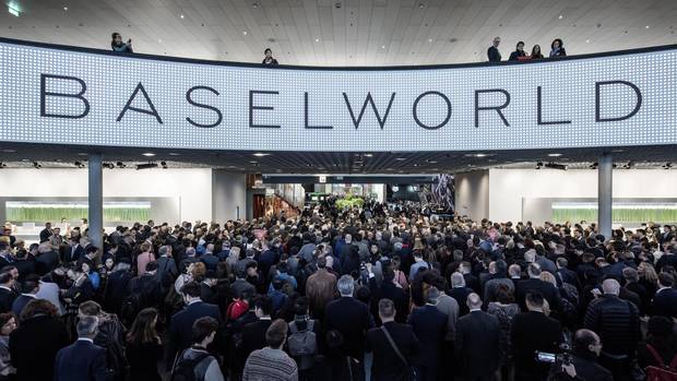 Press, celebrities and watch aficionados gather in Switzerland to get the goods on the year’s most novel and notable designs at the Baselworld International Watch and Jewelry Show.