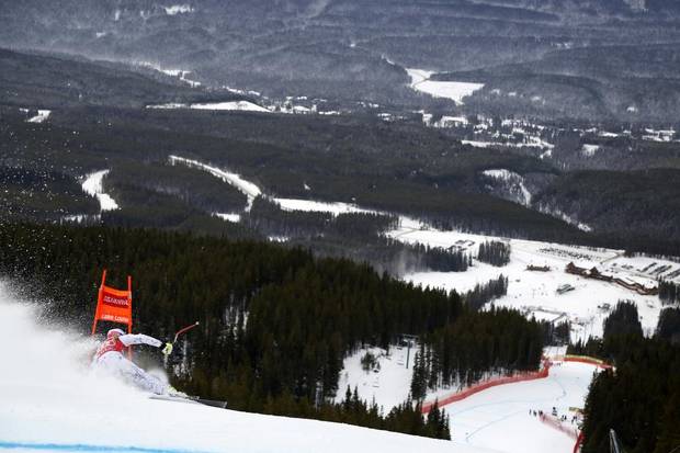 American skier Lindsey Vonn competes during the 2015 Audi FIS Alpine Ski World Cup Women's Downhill Training in Lake Louise, Alta.