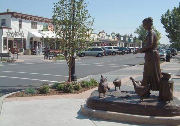 Street scenes in Cochrane, Alta.