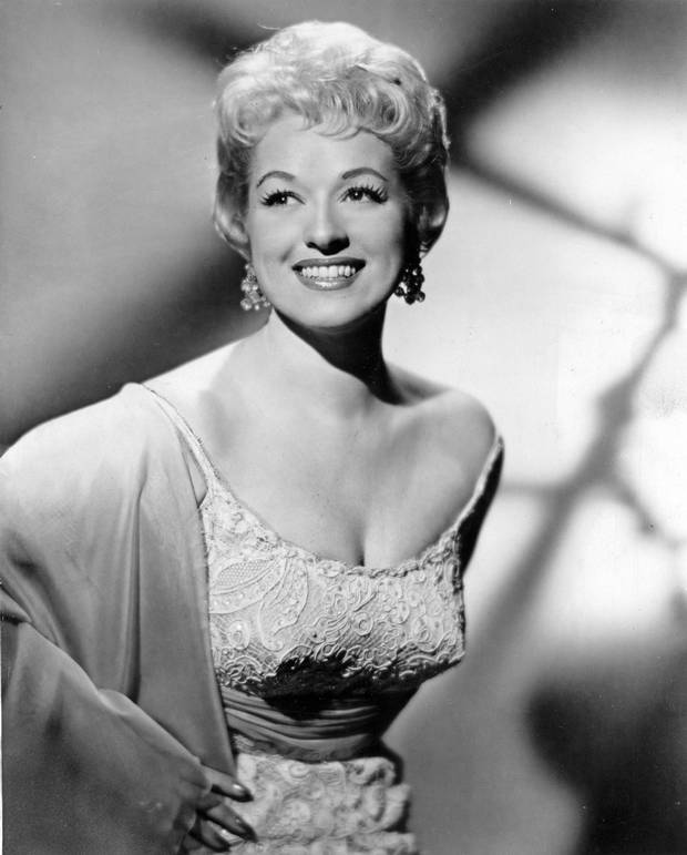 Juliette Cavazzi appeared on a live eponymous broadcast every Saturday following Hockey Night in Canada, an enviable time slot, but one requiring significant flexibility and improvisation.