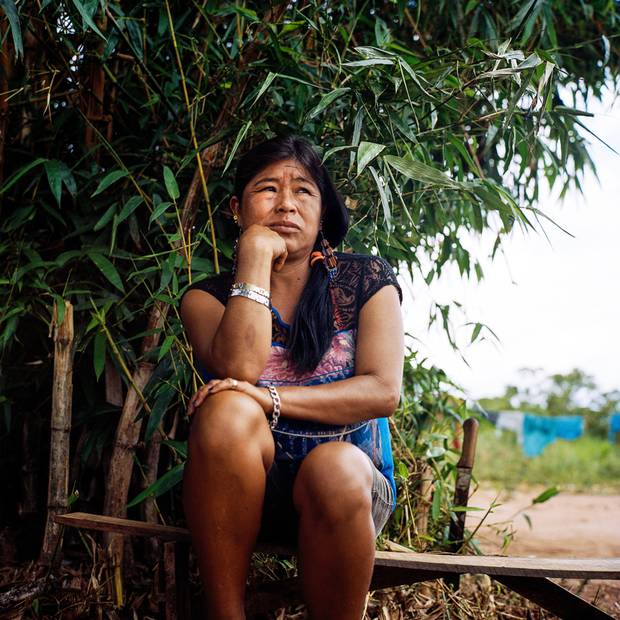 Araci Samor of Amambai, 41, lost her husband Nivaldo Chara Martin, 42, and son Michelleu, 15, to suicide.