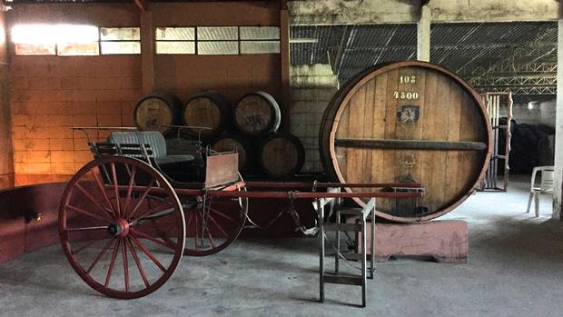 An old buggy at Familia Irurtia.