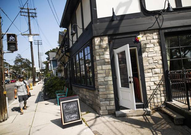Brunch at Bodega Henriette is much busier than dinner.