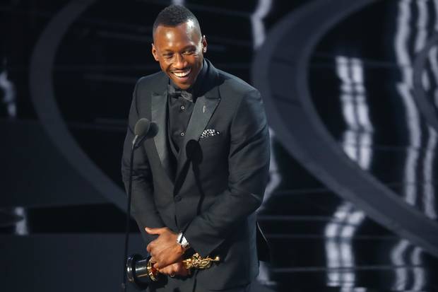 Best Supporting Actor winner Mahershala Ali accepts his award.