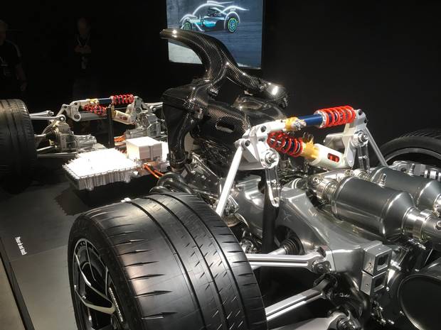 Using electric power alone, the hypercar will be able to drive silently with a range of roughly 25 kilometres.