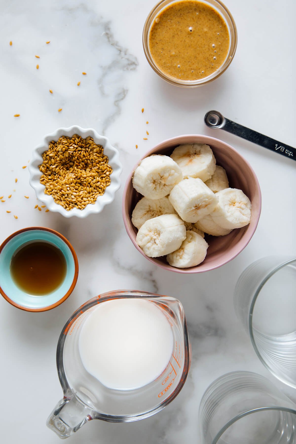banana smoothie ingredients
