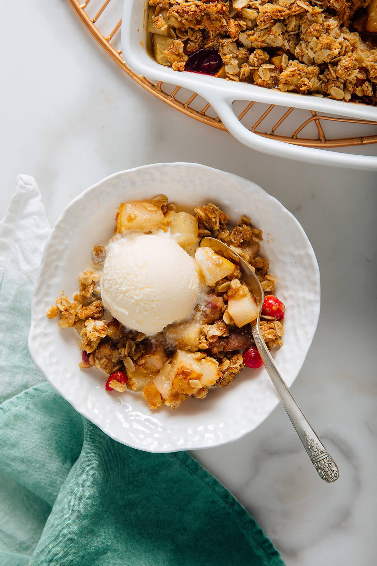 pear crisp with ice cream