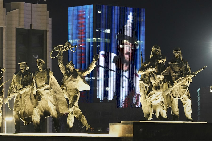 St. Petersburg celebrated Alexander Ovechkin's milestone goal on Sunday night with an electronic billboard of him with the Monomakh's Cap, once used to crown the Russian czars. In the foreground, a monument honours the Second World War defenders of the city, then called Leningrad.