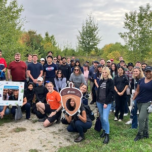 Toronto-based IGM Financial employees volunteer with a local conversation authority.
