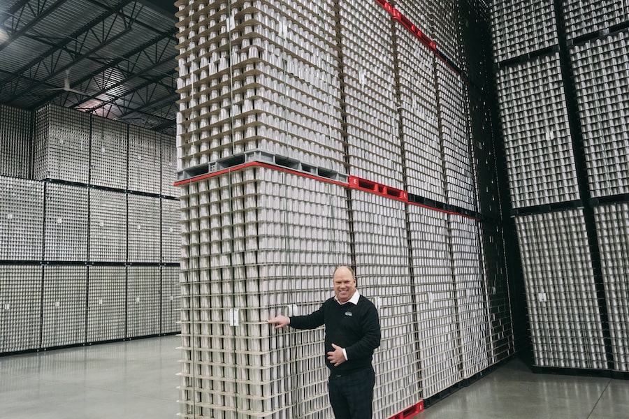 Since Mr. Trump’s trade war began,  Erick Vachon, President  of Ideal Can, has tripled the number of shifts at his manufacturing plant to meet the rising demand for his Canadian-made food, industrial and aerosol cans. 
