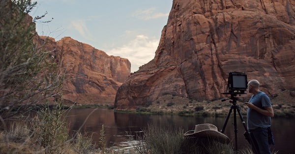 Trevor Paglen in Glen Canyon, Arizona in director Yaara Bou Melhem’s UNSEEN SKIES, a The Impact Series release.
Credit : The Impact Series
