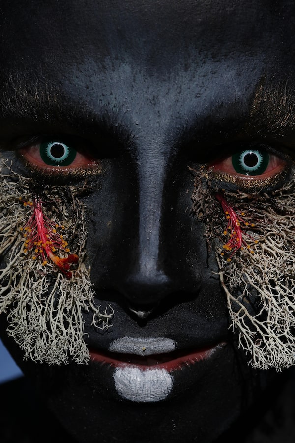 UYRA 02
Uýra, Série Elementar – Rio Negro 2. Photograph. Photo: Ricardo Oliveira.
Arctic/Amazon advance images Power Plant