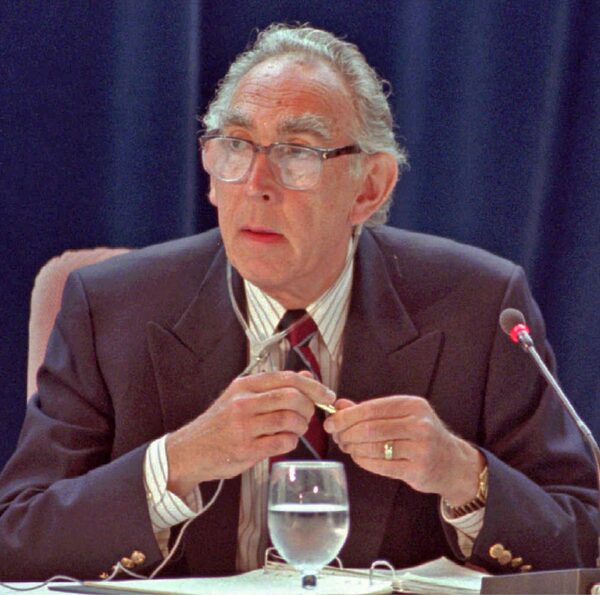 BLOOD INQUIRY -- Justice Horace Krever gets set to begin the session of  the Commission of Inquiry on the Blood System in Canada in Montreal Friday, September 16, 1994. (CP PHOTO) 1994 (stf-Ryan Remiorz)ryr
