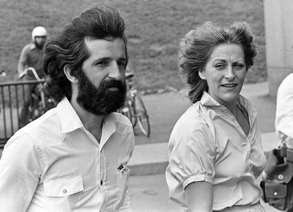 Jacques and Louise Cossette-Trudel walk towards the Palais de Justice in Montreal, Aug. 7, 1979, to be handed sentences from their part in the kidnapping of James Cross. (CP PHOTO/Doug Ball)