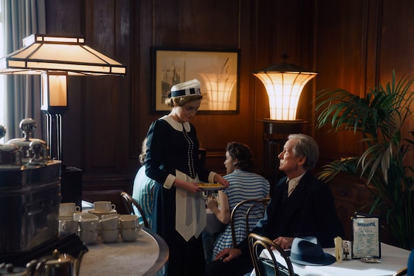 Bill Nighy as Williams, Aimee Lou as Margaret Harris in LIVING. Photo credit: Jamie D. Ramsay / Courtesy of Number 9 films / Sony Pictures Classics / Mongrel Media