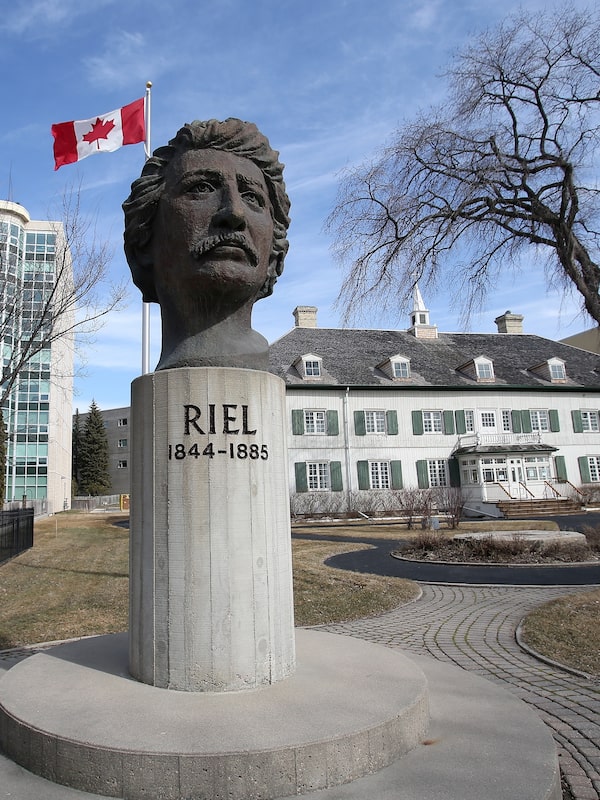  A bust commemorates Manitoba’s first premier, Louis Riel, outside Le Musée de Saint-Boniface, in Winnipeg's francophone St. Boniface neighbourhood on April 11, 2025.