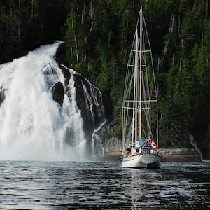 Great Bear Rainforest Waterfall Travel photos for Wendy Stueck story.
Wendy was aboard Ocean Wayfinder . Outer Shores Expeditions