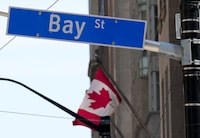 L’indice composé S&P/TSX du parquet torontois a abandonné 551,73 points pour terminer la séance de mardi avec 33 808,30 points.  