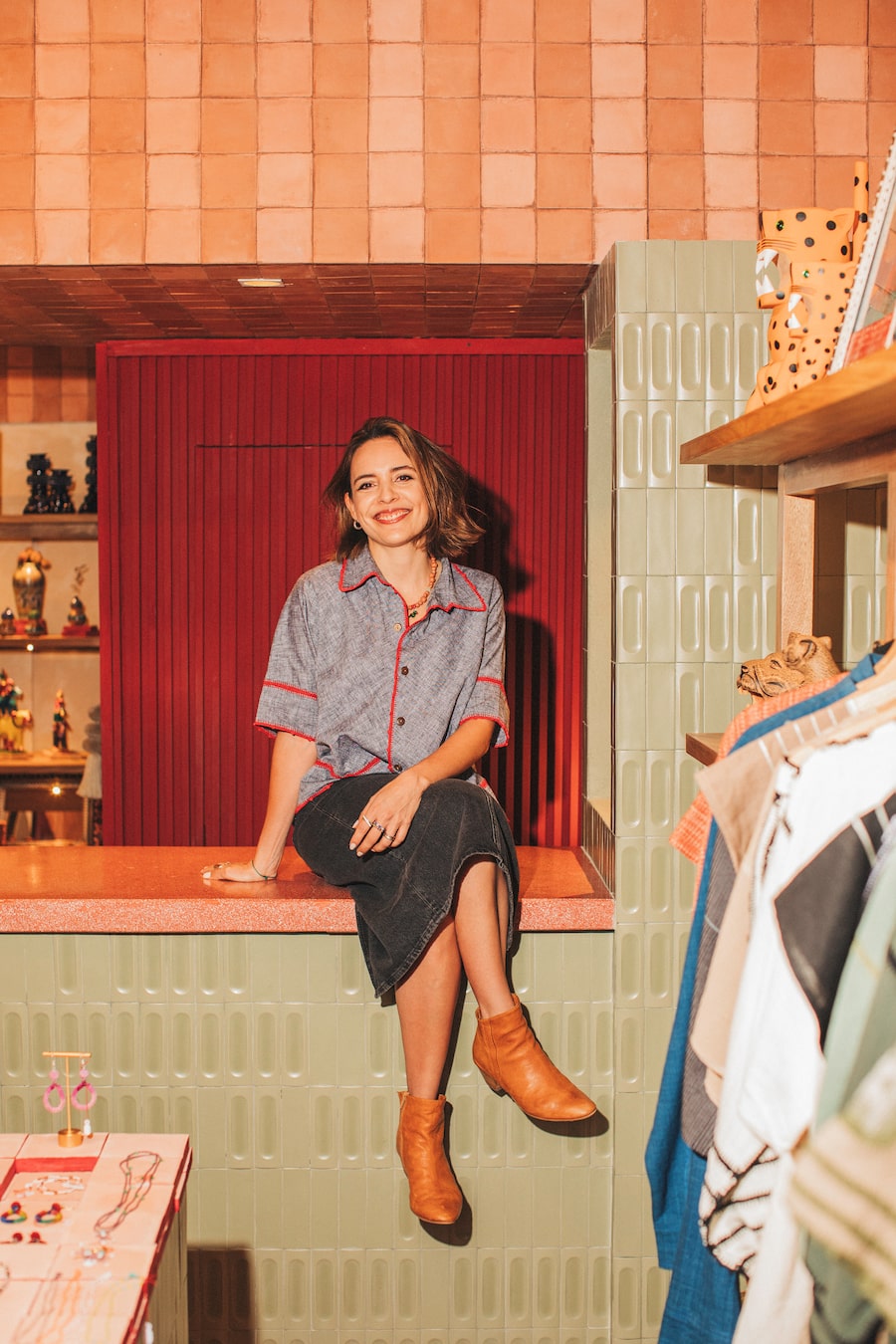 Boutique Vera Colectivo, a tiny, tile-clad shop selling local slow fashion and home goods, was founded by former art director Fernanda Arias in 2022.